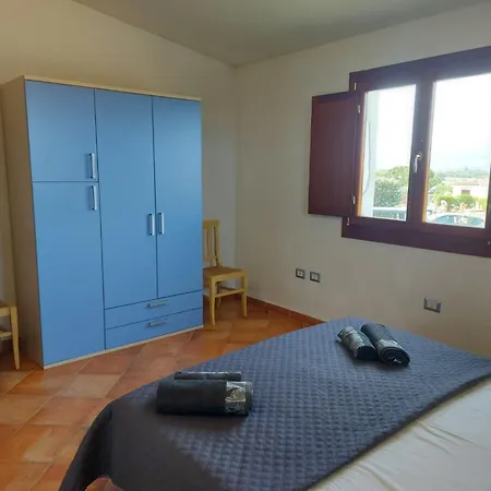 Gallura 13 *